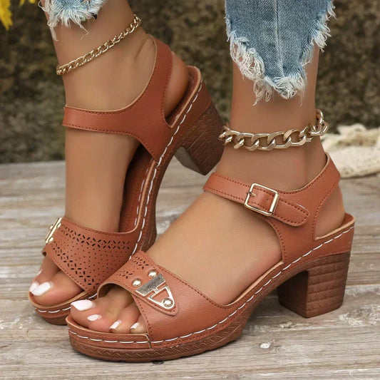 🔥Limited time direct drop of £21 (300 orders only) 🔥👡 Women's Chunky Heeled Sandals
