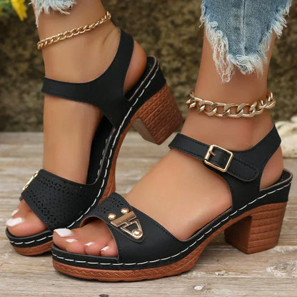 🔥Limited time direct drop of £21 (300 orders only) 🔥👡 Women's Chunky Heeled Sandals